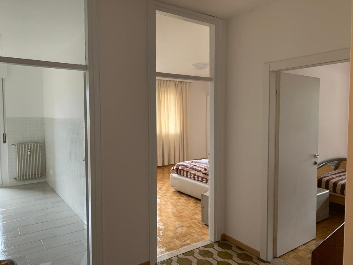 Appartamento Bolzano - Vittorio Veneto - Parcheggio Incluso Exterior photo